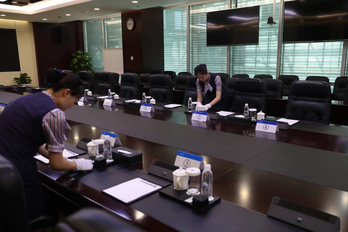 精準布局，貼心服務 高端會議擺臺與現場服務全攻略